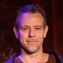 Adam Pascal to Debuts New Solo Show SO FAR at The Green Room 42
