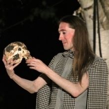 BWW Review: HAMLET, St Paul's Church, Covent Garden