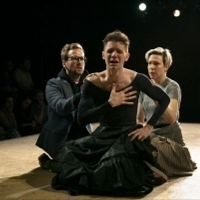 Photo Flash: More Photos from MCC&#039;s MOSCOW MOSCOW MOSCOW MOSCOW MOSCOW MOSCOW!