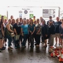 Martina McBride's TEAM MUSIC IS LOVE Helps Local Nashville Community With Charity…