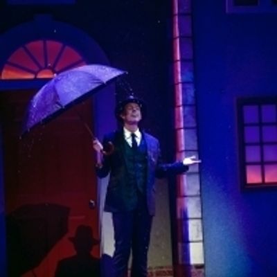 BWW Review: Lyric Theatre of Oklahoma's SINGIN' IN THE RAIN Showers Audiences with Nostalgia and Glam