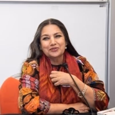 BWW Review: SHABANA AZMI AT HER POWERFUL BEST In Girish Karnad's Broken Images