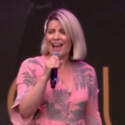 VIDEO: Louise Dearman Performs at West End Live