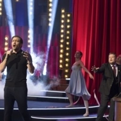 VIDEO: Jake Gyllenhaal Sings Whitney Houston Parody on THE LATE LATE SHOW