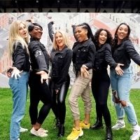 Photo Flash: TKTS Unveils Theatre Mural Alongside West End Stars