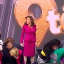 VIDEO: 9 TO 5 Performs at West End Live