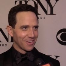 Tonys TV: Best Leading Actor in a Musical, Santino Fontana