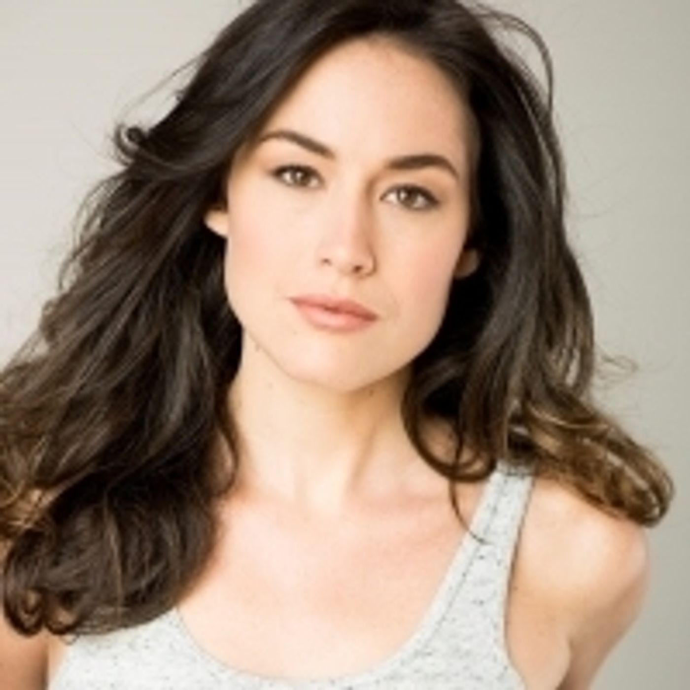 Wake Up With BWW 6/28: MOULIN ROUGE! Begins Previews, and More!  Image