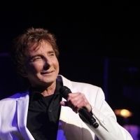 VIDEO: Barry Manilow Performs His Classic Hit LET FREEDOM RING For America's…