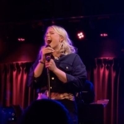 VIDEO: Future Regina George, Renee Rapp, Belts Out A MEAN GIRLS Anthem