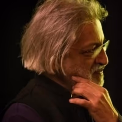 BWW Previews: From Gandhi's Non-Violence To Art and Science - A Look at JUNOON'S MUMBAI LOCAL