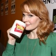 Wake Up With BWW 6/27: Vanessa Carlton Begins in BEAUTIFUL, and More!