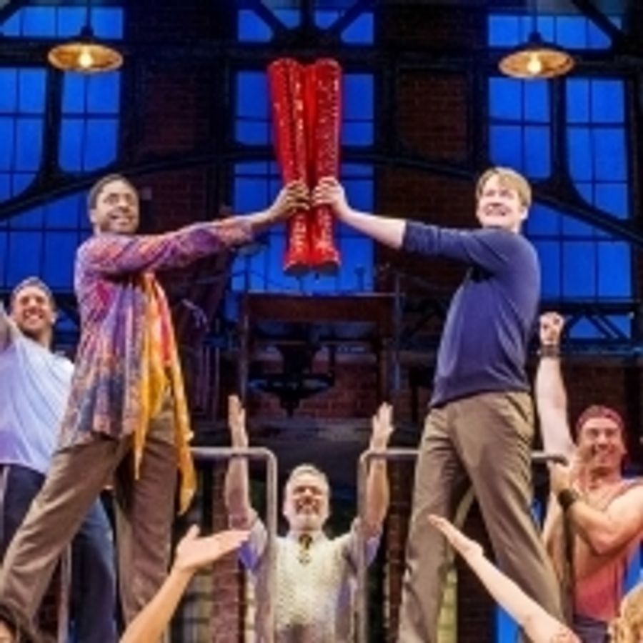 Wake Up With BWW 7/2: Criss Angel Begins Broadway Residency, and More!  Image