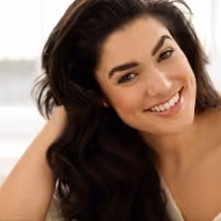 BWW Video: Go Backstage With ON YOUR FEET! Star Christie Prades Video