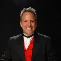 Michael Sharpiro Stars In FABULOUS PLACES In Palm Desert