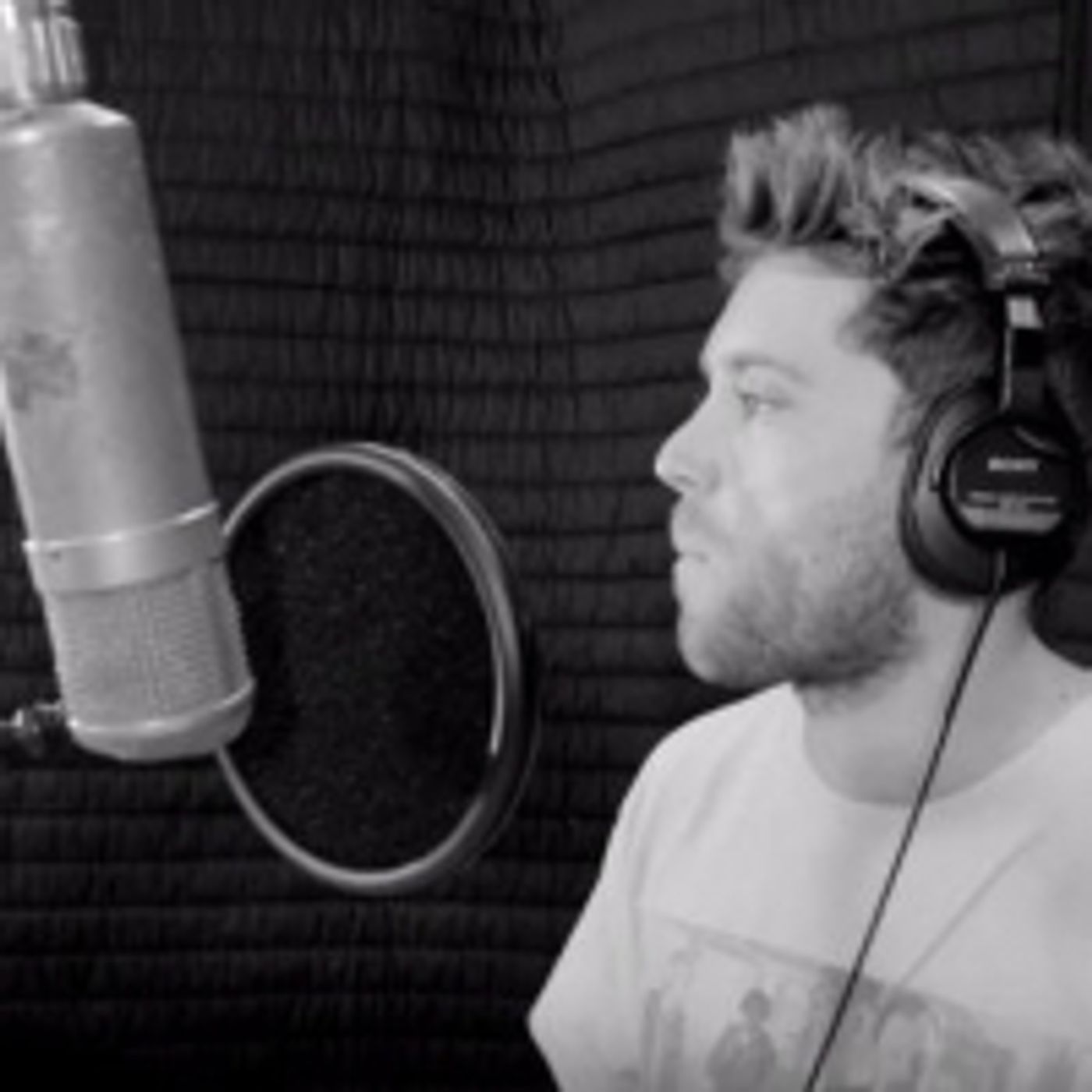 Wake Up With BWW 6/12: GARY Announces Closing, FROZEN 2 Trailer, and More!  Image