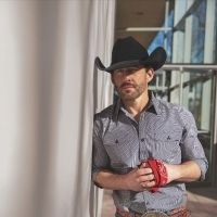 Aaron Watson Releases Album 'Red Bandana'