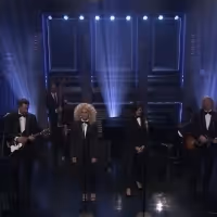 VIDEO: Little Big Town Performs THE DAUGHTERS On TONIGHT SHOW Video