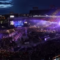 CMA Fest Delivers Epic Surprise Performances And Sold Out Crowds