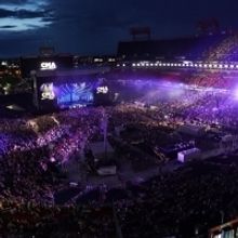 CMA Fest Delivers Epic Surprise Performances And Sold Out Crowds