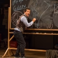 JOHN LEGUIZAMO'S LATIN HISTORY FOR MORONS Comes To Chicago