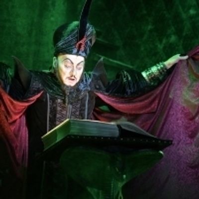 BWW Interview: ALADDIN's Jonathan Weir Talks Playing the Disney Villain