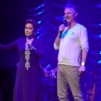 VIDEO: Lea Salonga Reunites With MISS SAIGON Co-Star Simon Bowman For 'A Whole New…