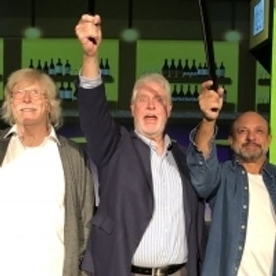 BWW Review: MISTAKES WERE MADE Reunites Three Friends Trying to Make Amends Before it's too Late