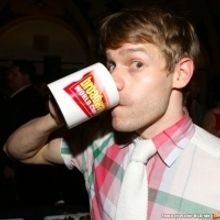 Wake Up With BWW 6/17: Jake Gyllenhaal and Annaleigh Ashford in SUNDAY IN THE PARK WI