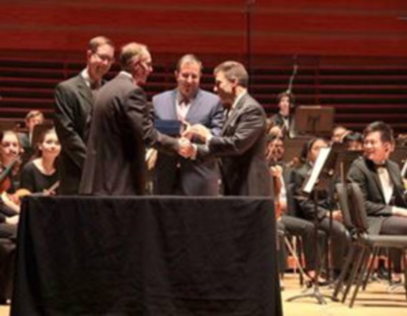 Lee Snyder Named Grand Prize Winner of Phila. Youth Orchestra's 2019 Ovation Award  Image