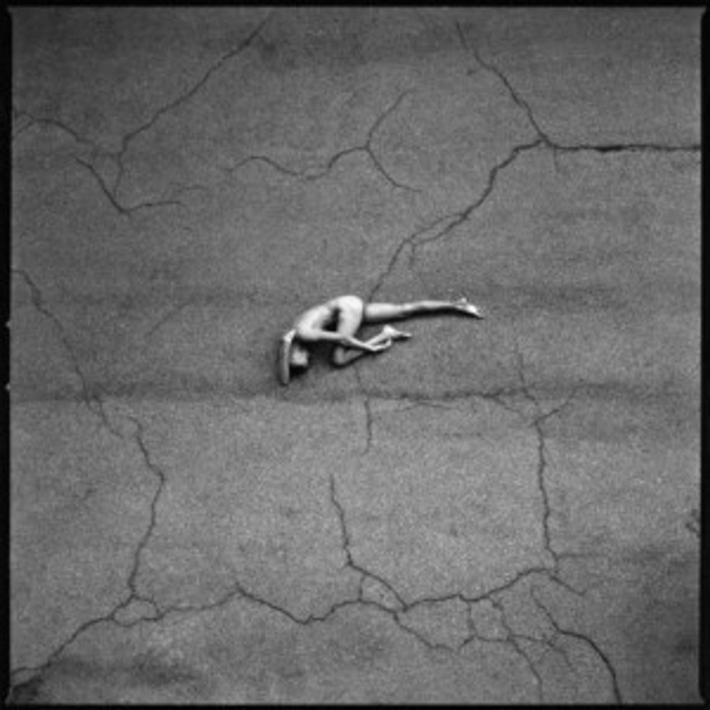 Saro Returns with New EP 'Die Alone'  Image