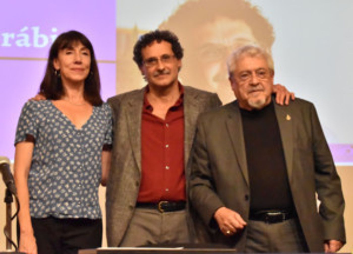 Fabio Morábito Vivió Noche De Aplausos Al Recibir El Premio Xavier Villaurrutia De Escritores Para Escritores 2018  Image