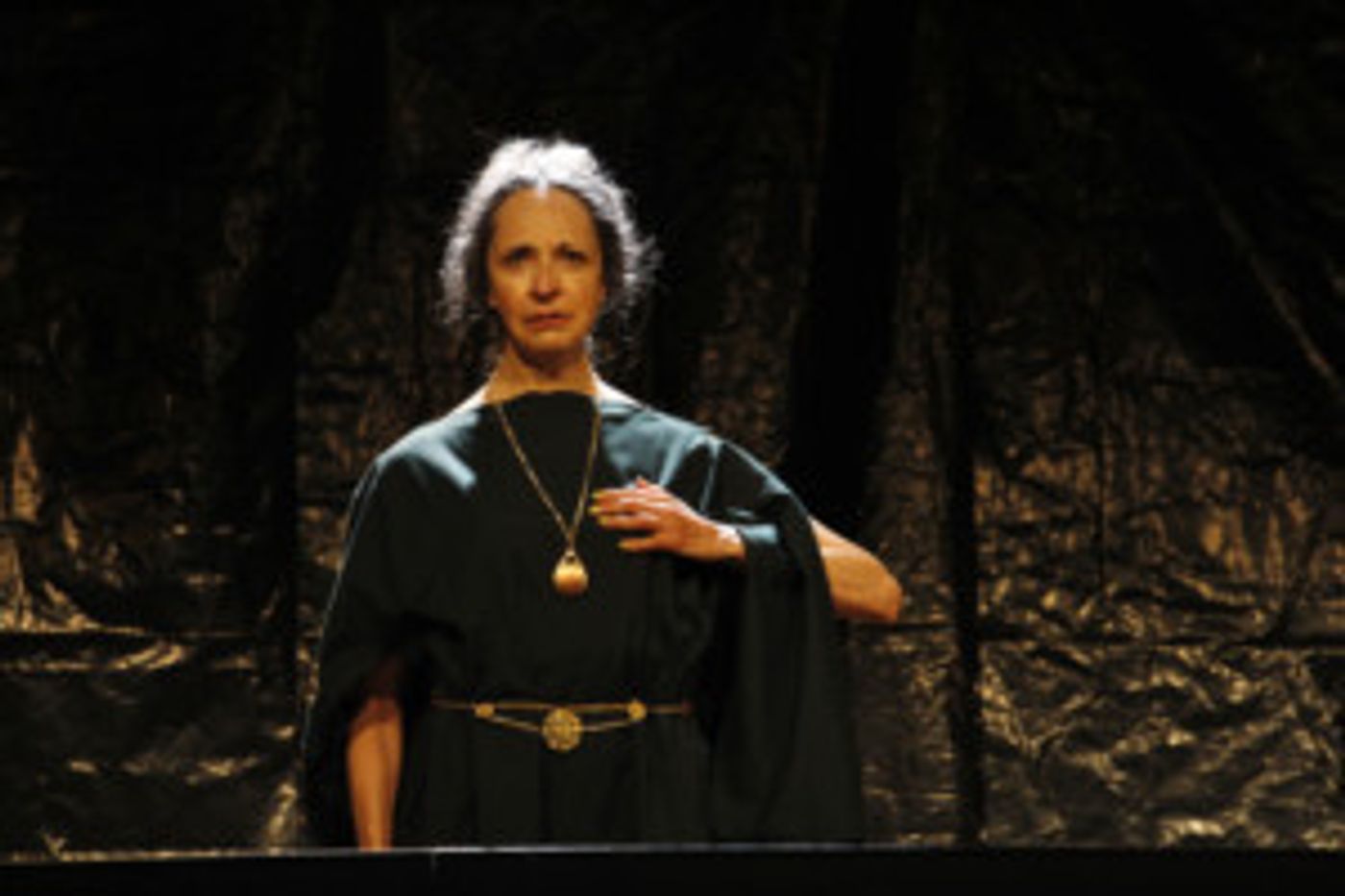 Isla elefante, Cuentos de boca en boca, Lacuna. El circo de todos, obras para niñas y niños en el CCB Isla elefante, Cuentos de boca en boca, Lacuna. El circo de todos, obras para niñas y niños en el CCB Image