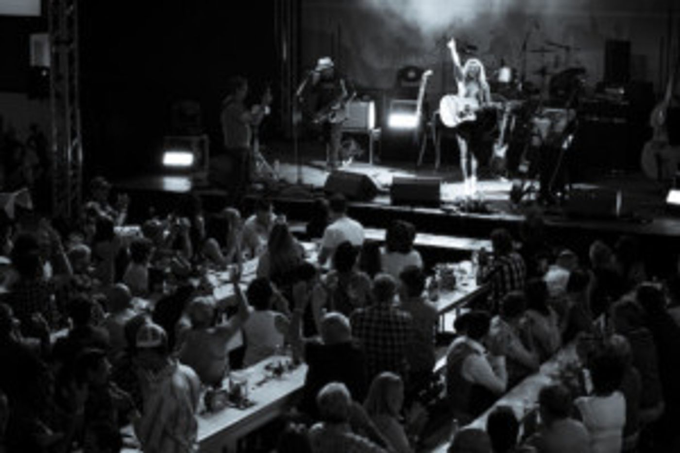 Karen Waldrup Sells Out Debut European Tour  Image