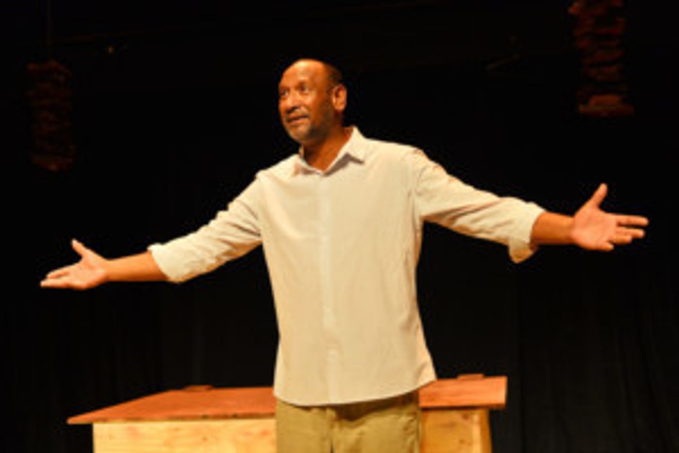 Review: Incomparable THE STORYTELLER OF RIVERLEA Immortalizes South African Wordsmith at Baxter Theatre Centre  Image
