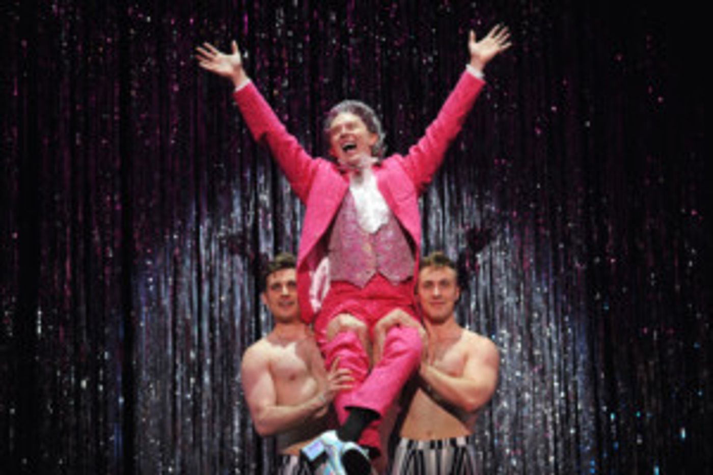 Review: Pittsburgh CLO's GREASE a Shoo-Be Doo-Wop She-Bop Good Time  Image