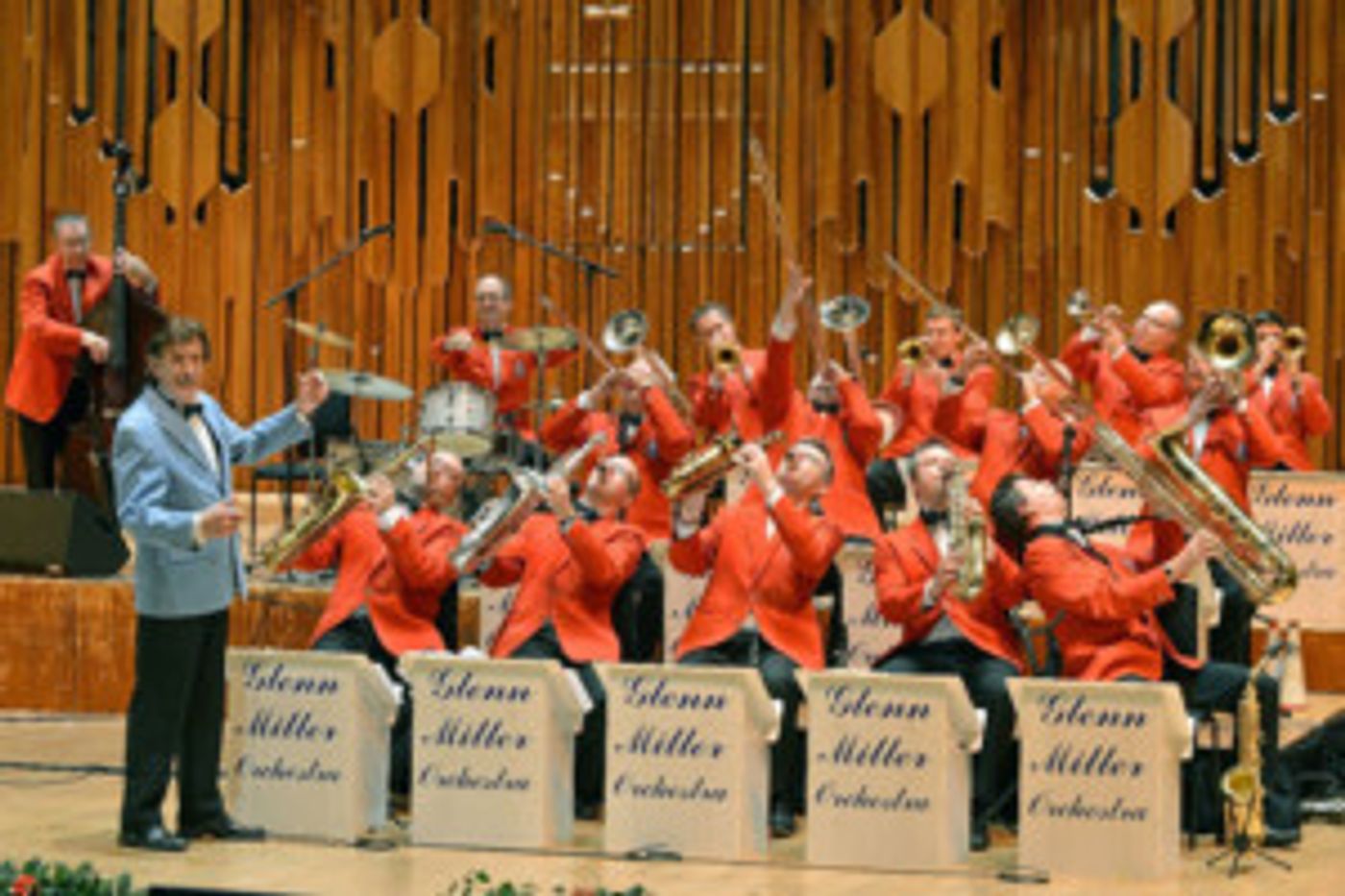 The Glenn Miller Orchestra Arrives In Worthing  Image