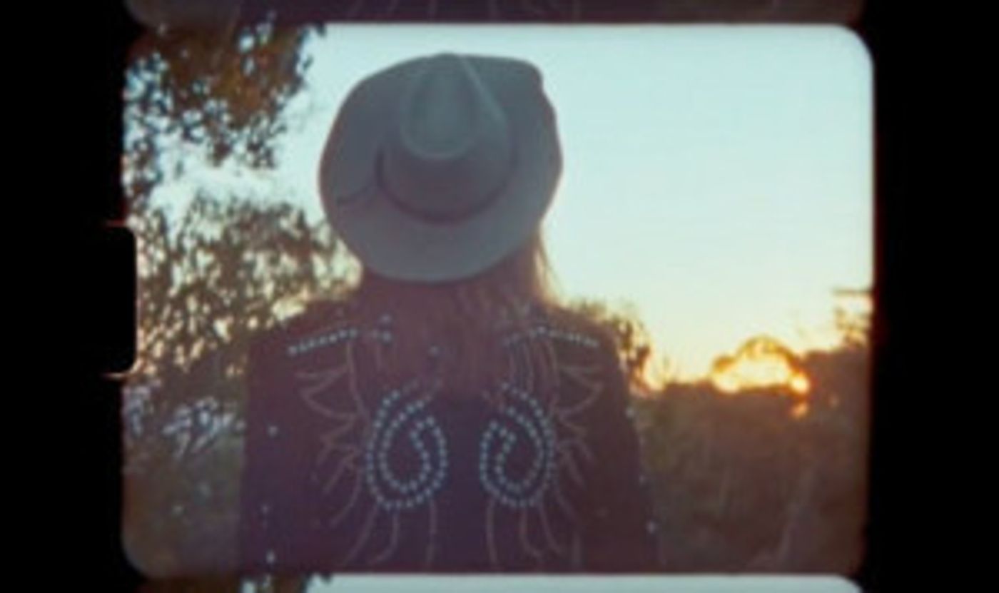 Charlie Collins Unveils New Video for PLEASE LET ME GO on Mirror Music Group Charlie Collins Unveils New Video for PLEASE LET ME GO on Mirror Music Group Image