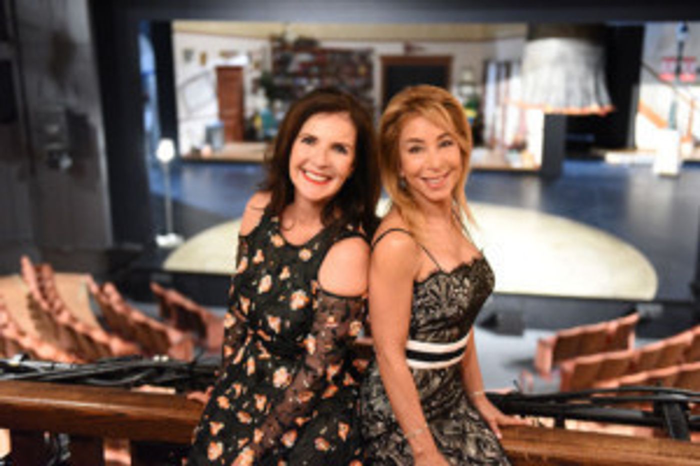 The 2019 Globe Gala WHERE BLACK TIE MEETS TIE-DYE Announced  Image