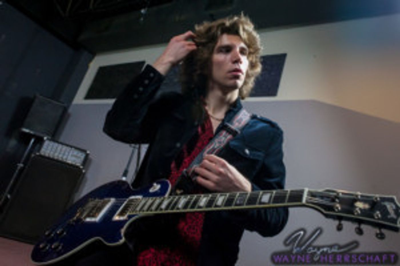 Jesse Kinch Spans The Globe With Emotionally Charged Rock/Blues Music This Summer Jesse Kinch Spans The Globe With Emotionally Charged Rock/Blues Music This Summer Image