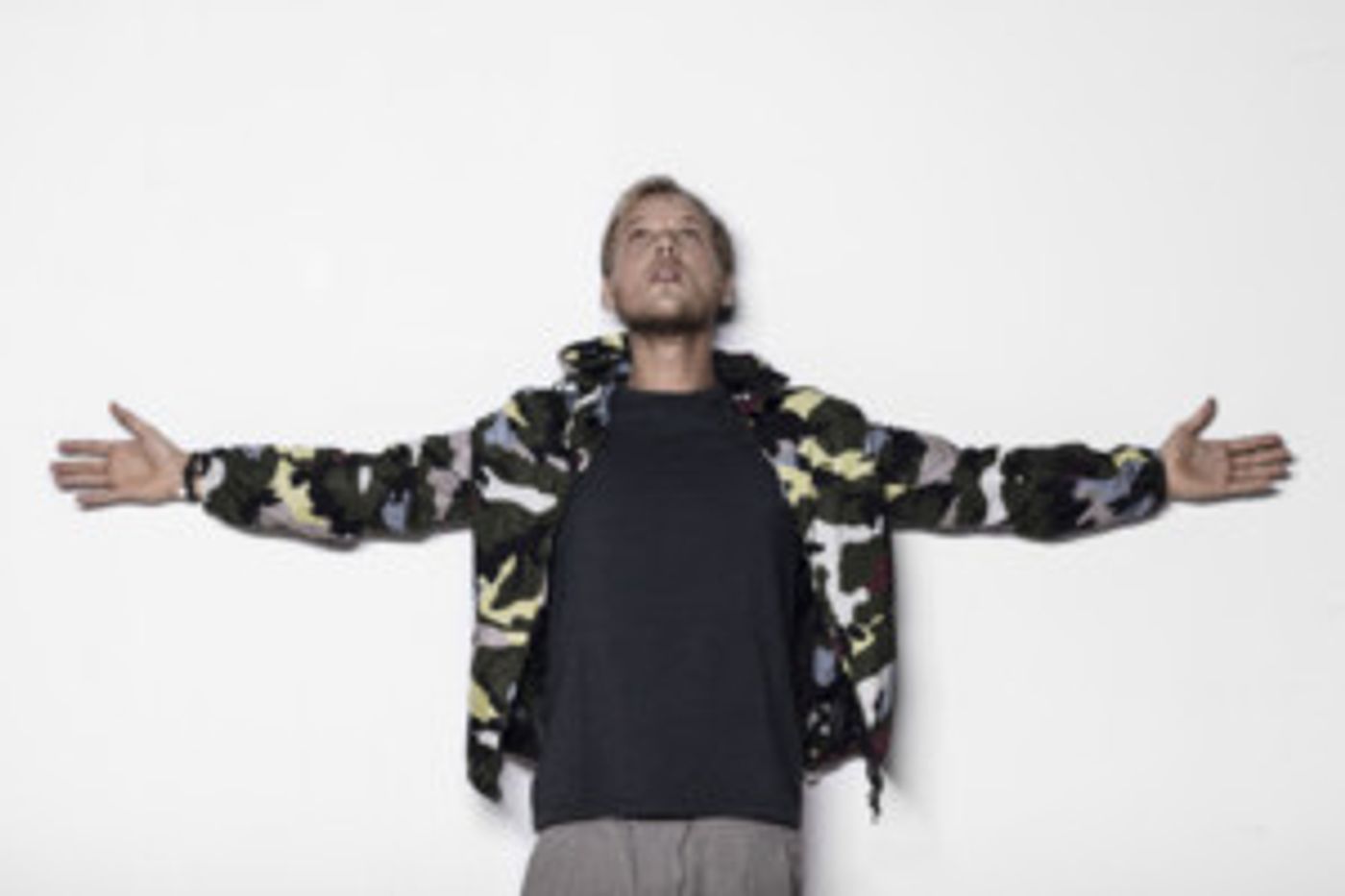 Avicii's HEAVEN Video Is A Gorgeous Tribute To Tim Bergling By Filmmaker Levan Tsikurishvili  Image