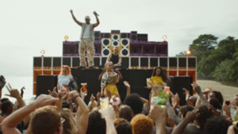 Diplo's Major Lazer Debuts Video For MAKE IT HOT Feat. Anitta Image