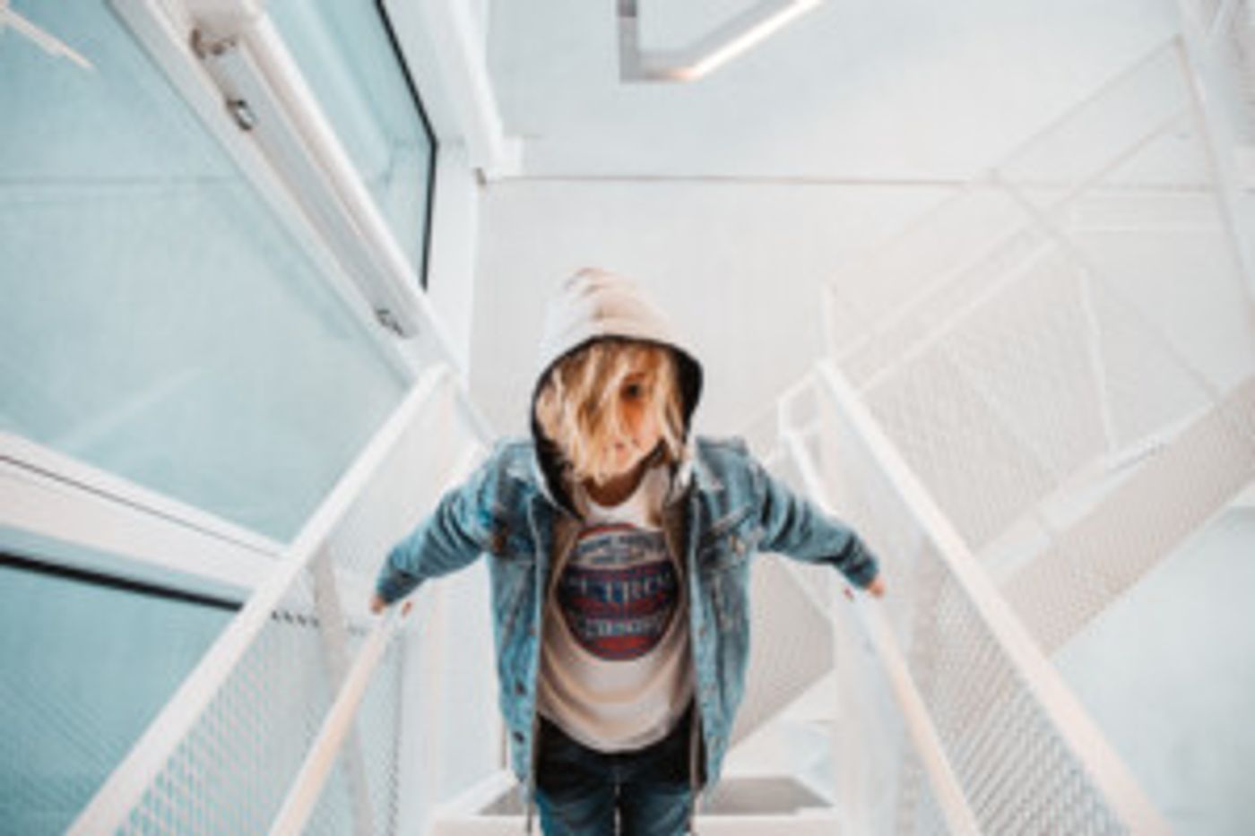 Sweden's Beloved Child Star Oscar Stembridge Releases New Single HOLD ON ME Sweden's Beloved Child Star Oscar Stembridge Releases New Single HOLD ON ME Image