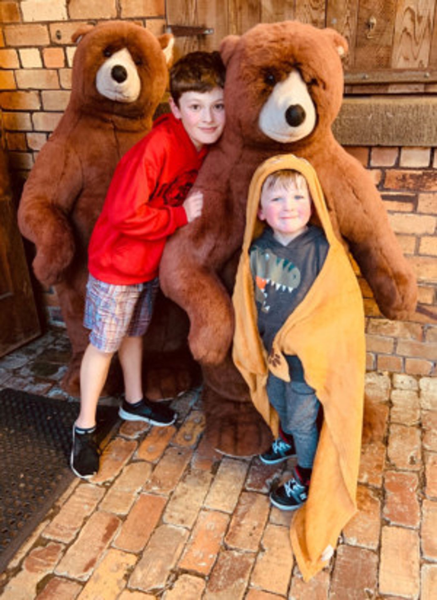 Review: WE'RE GOING ON A BEAR HUNT at PumpHouse Theatre Review: WE'RE GOING ON A BEAR HUNT at PumpHouse Theatre Image