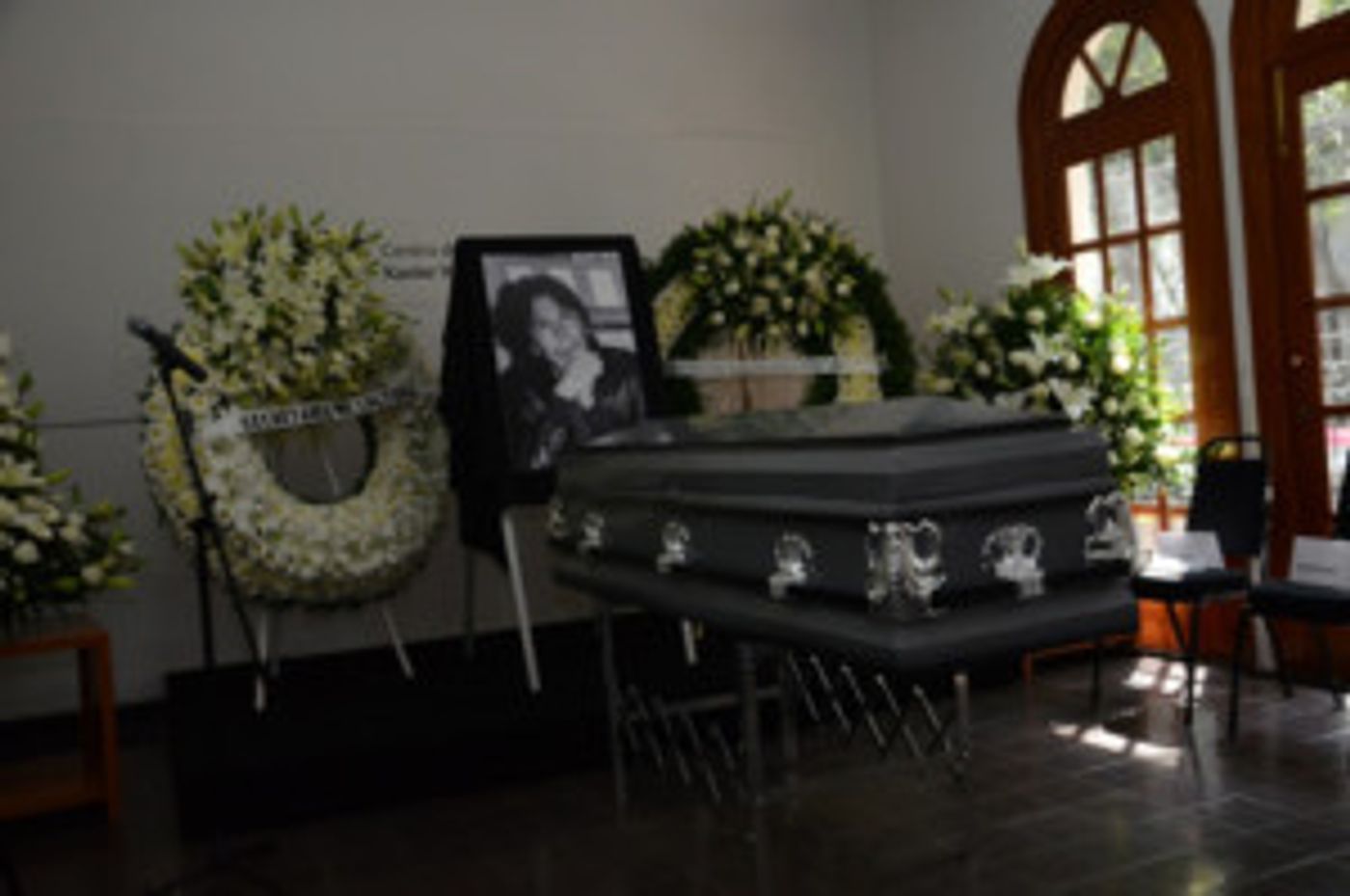 Familiares, amigos, colegas y admiradores dieron una emotiva despedida al escritor y cronista Armando Ramírez Familiares, amigos, colegas y admiradores dieron una emotiva despedida al escritor y cronista Armando Ramírez Image