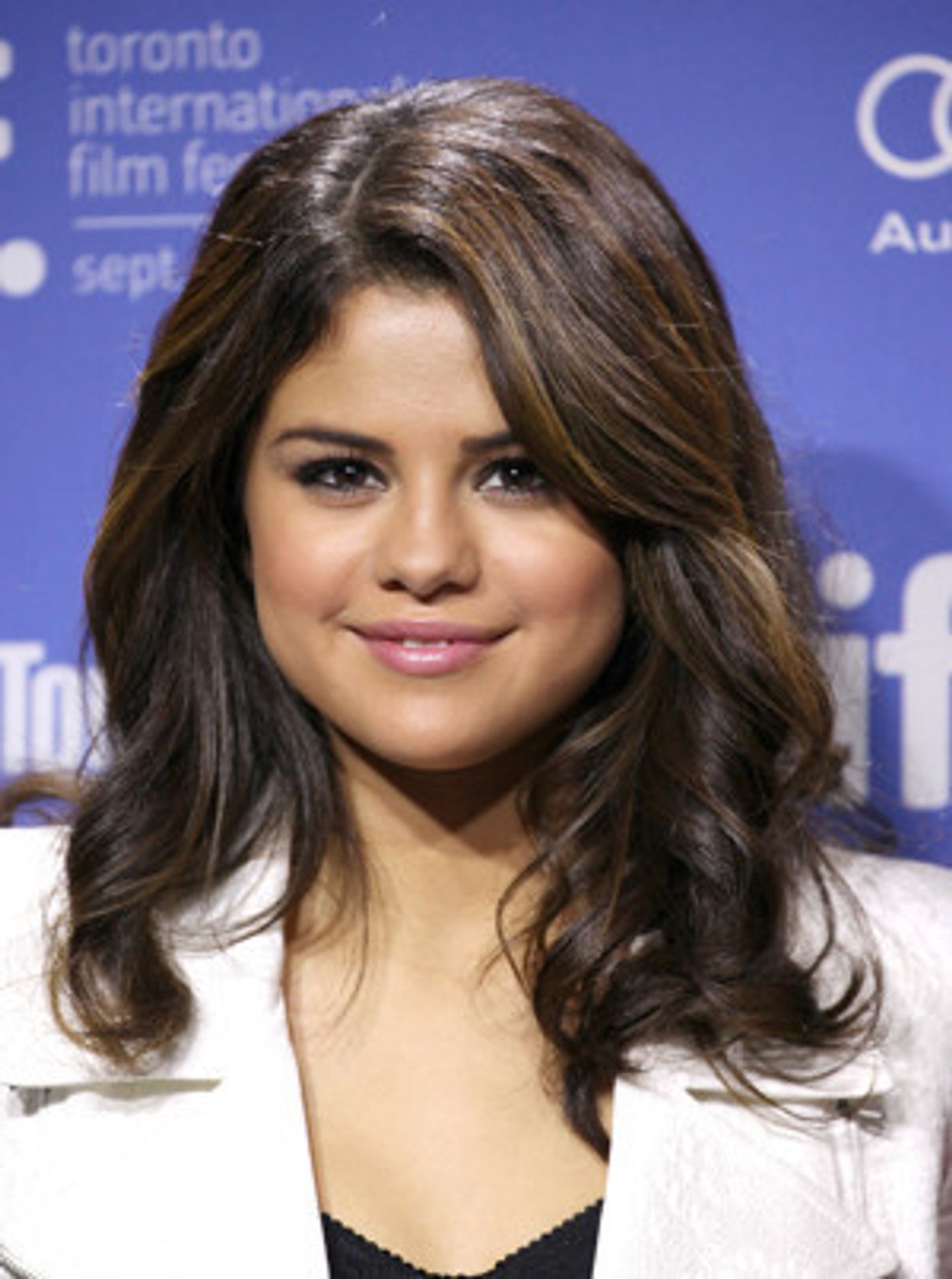 Taylor Louderman, Krysta Rodriguez, Jennifer Damiano And More Join BROADWAY LOVES SELENA GOMEZ At Feinstein's/54 Below! Taylor Louderman, Krysta Rodriguez, Jennifer Damiano And More Join BROADWAY LOVES SELENA GOMEZ At Feinstein's/54 Below! Image