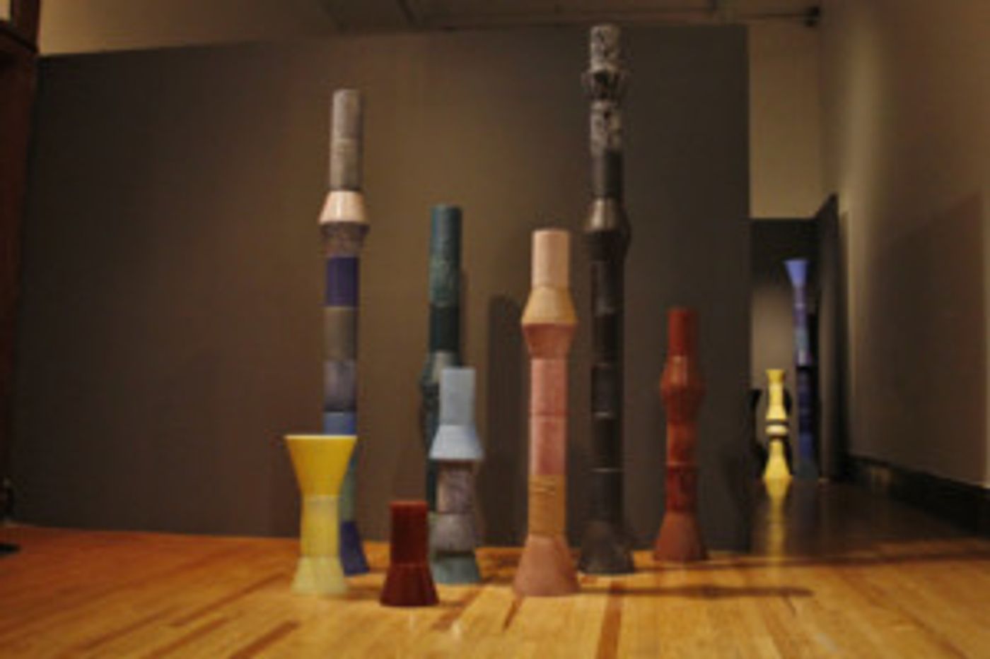 Analizan Artista Y Curador El Origen De Los Temas En El Tiempo De La Rosa No Envejece El Jardinero  Image