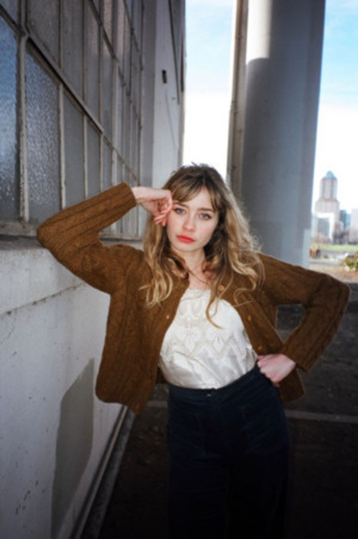 Gabrielle, Alexandra Savior Drops New Single; West Coast Tour Starts This Week  Image