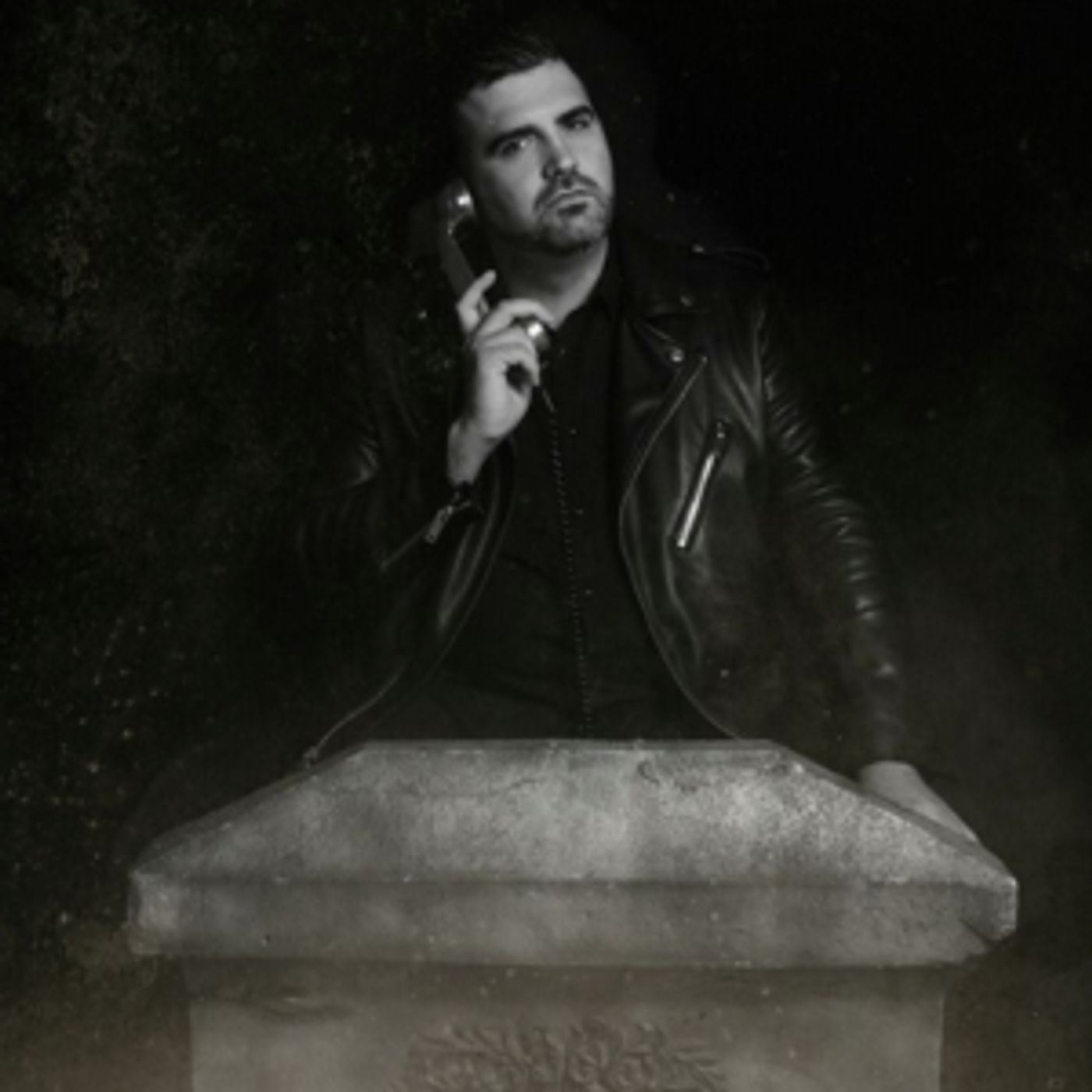 Thomas John, World-Renowned Psychic, Brings DEAD SERIOUS To New York City This Summer  Image