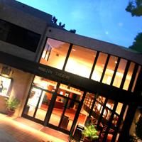 THE LAGUNA PLAYHOUSE: Sinatra, Moonlight, Magnolias, Menopause, and Wonderettes…